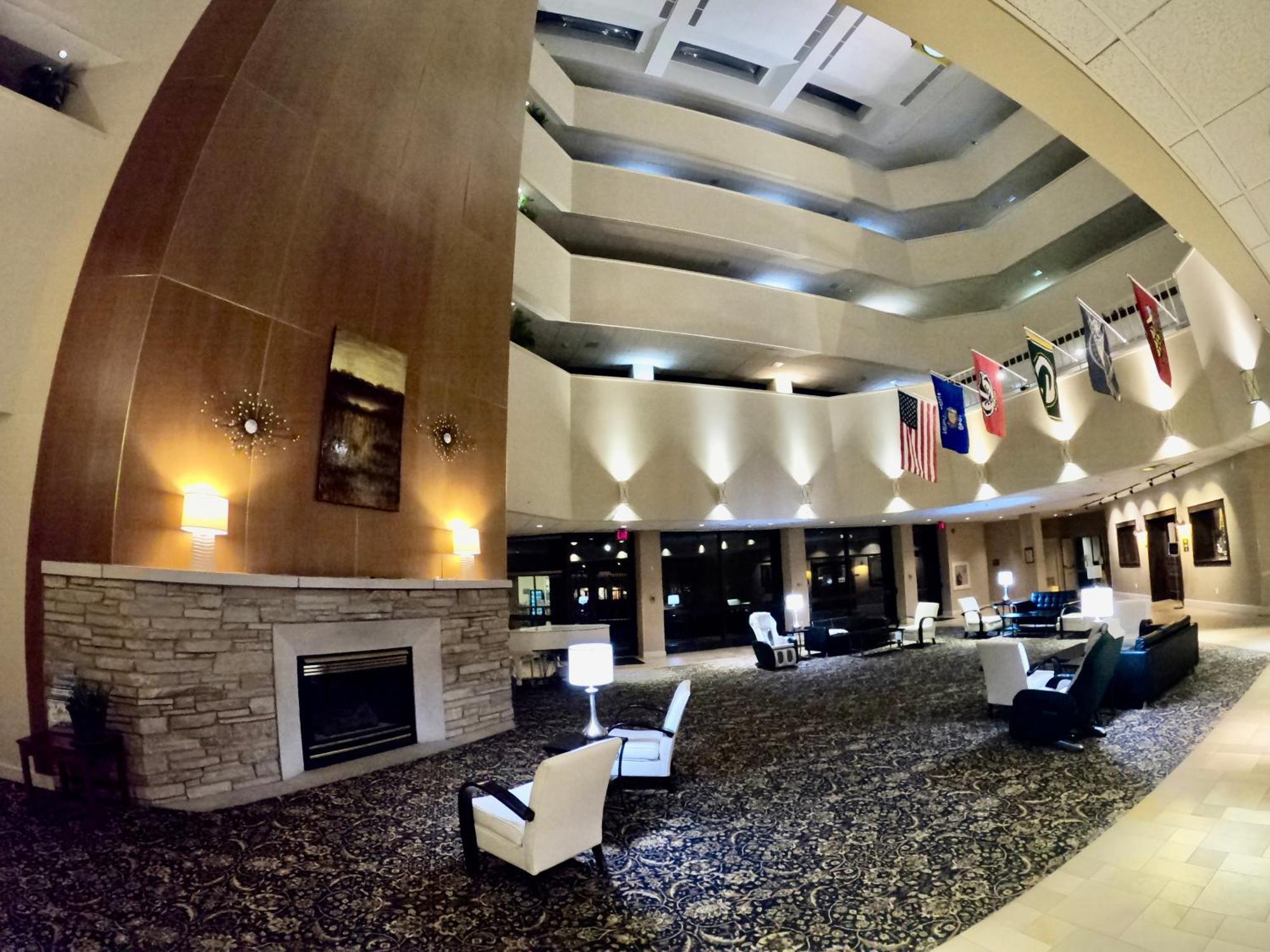 Hotel Mead Resorts & Conventions Center Wisconsin Rapids Exterior photo