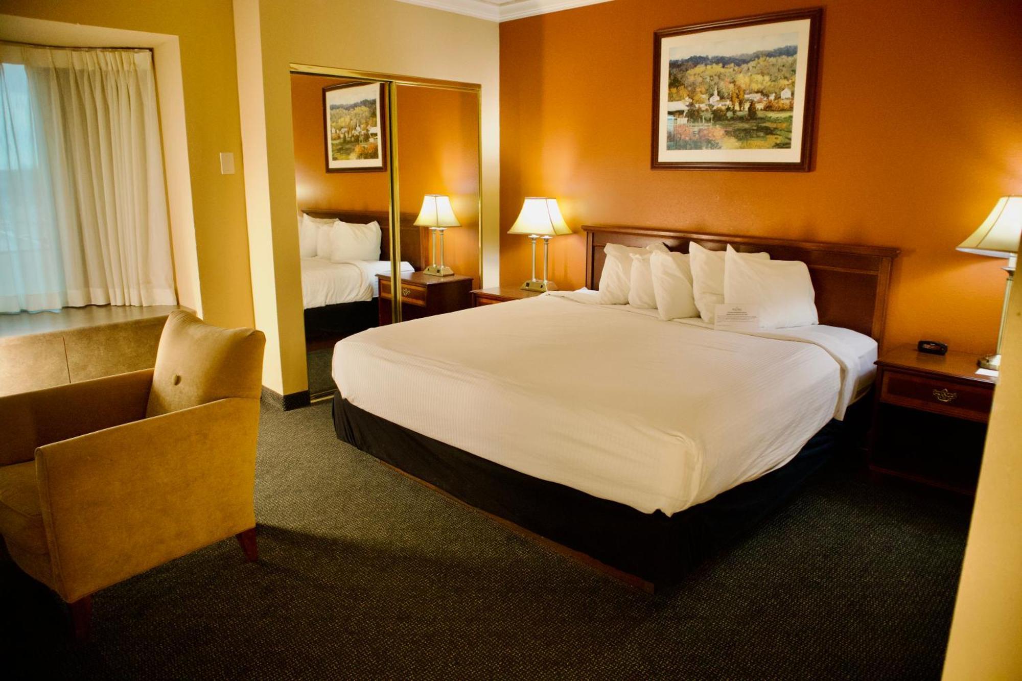 Hotel Mead Resorts & Conventions Center Wisconsin Rapids Exterior photo