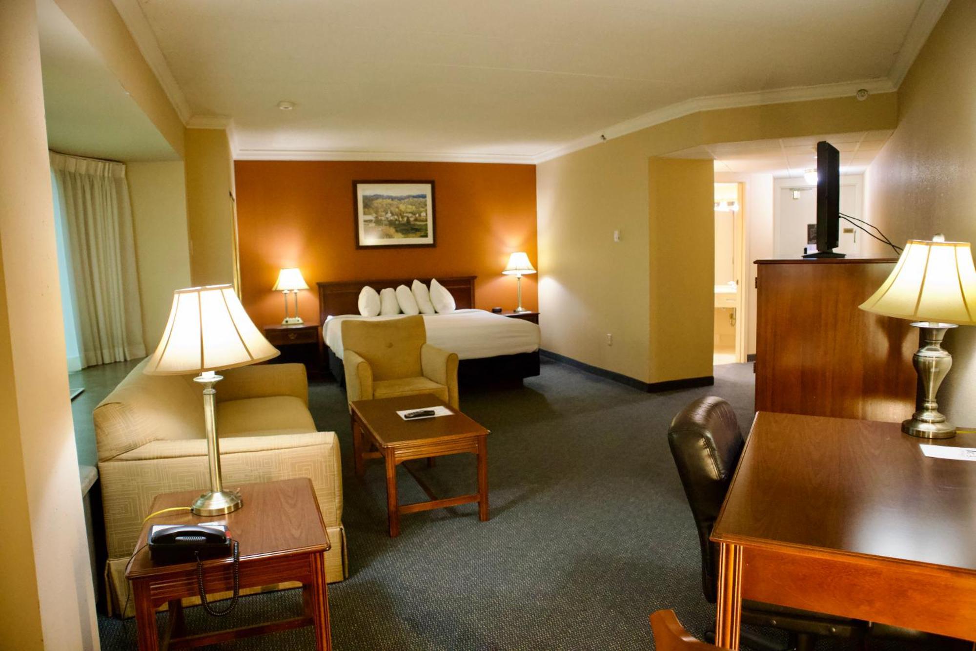 Hotel Mead Resorts & Conventions Center Wisconsin Rapids Exterior photo
