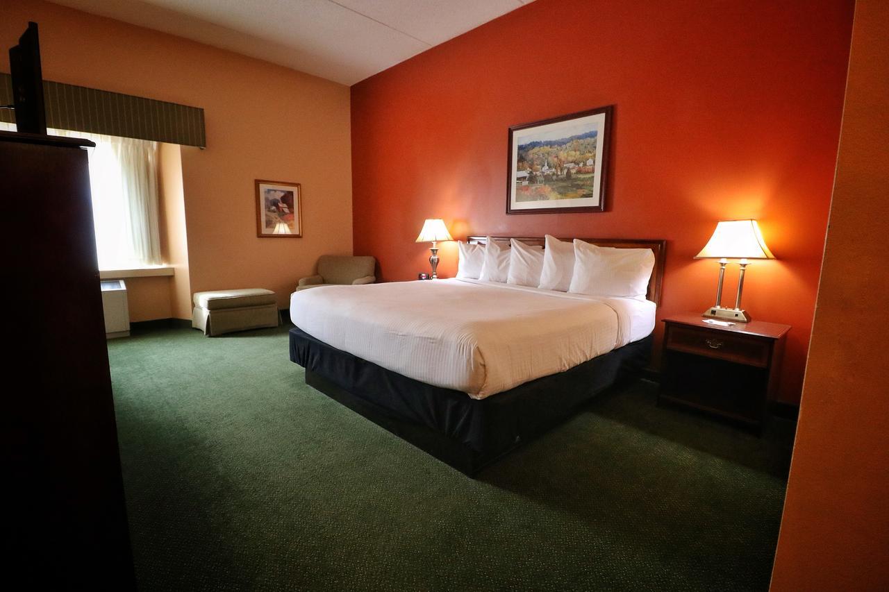 Hotel Mead Resorts & Conventions Center Wisconsin Rapids Exterior photo