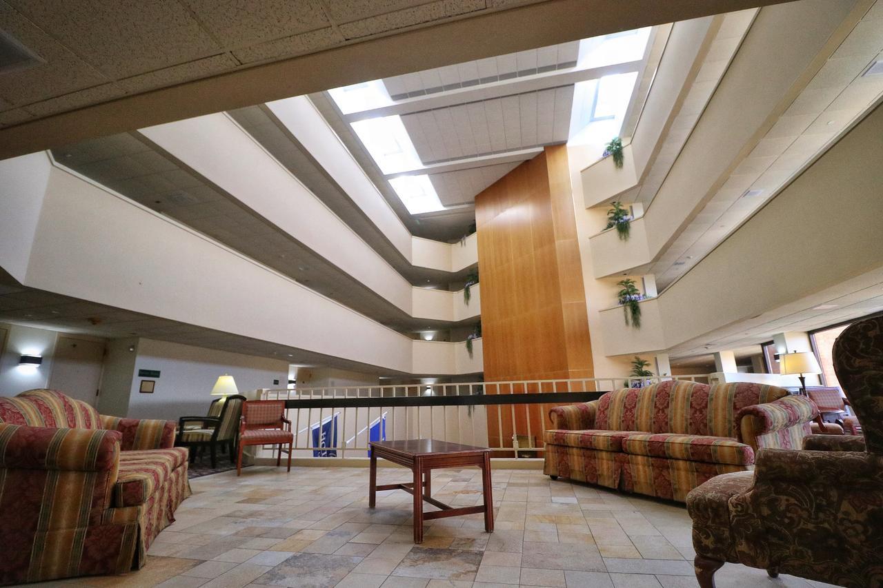 Hotel Mead Resorts & Conventions Center Wisconsin Rapids Exterior photo